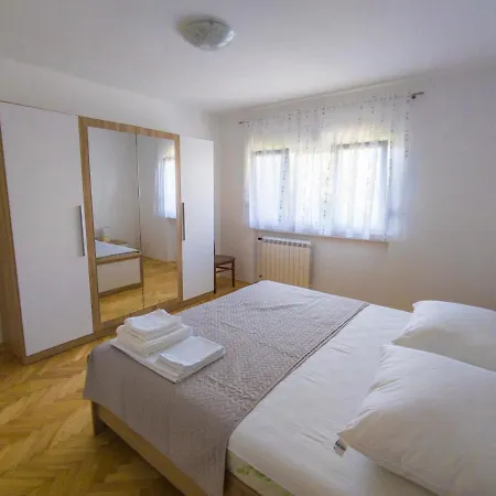 Apartmani Cimerman Krk Town Exterior photo